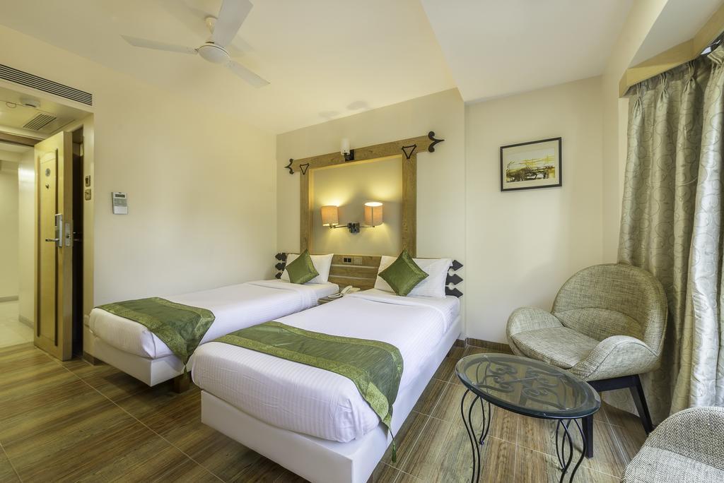 Deccan 8 Pune Exterior foto